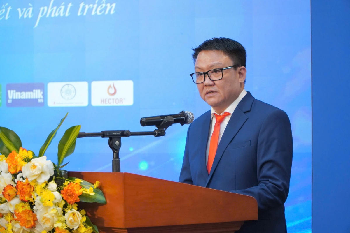 TS. Lê Cao Thắng - Viện trưởng Viện Chiến lược và Chính sách Mặt trận phát biểu khai mạc buổi lễ.