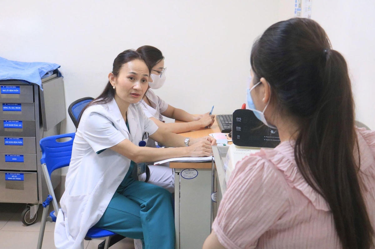 Các sản phụ được khám, tư vấn kỹ lưỡng từ các bác sĩ với chuyên môn cao của BVPSTW