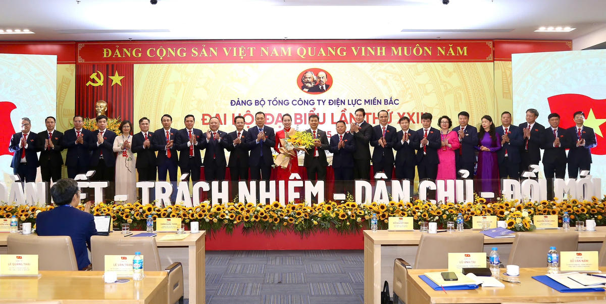 Đảng ủy EVNNPC xây dựng Chương trình hành động thực hiện Nghị quyết Đại hội đại biểu Đảng bộ Tập đoàn Điện lực Việt Nam lần thứ IV, nhiệm kỳ 2025-2030