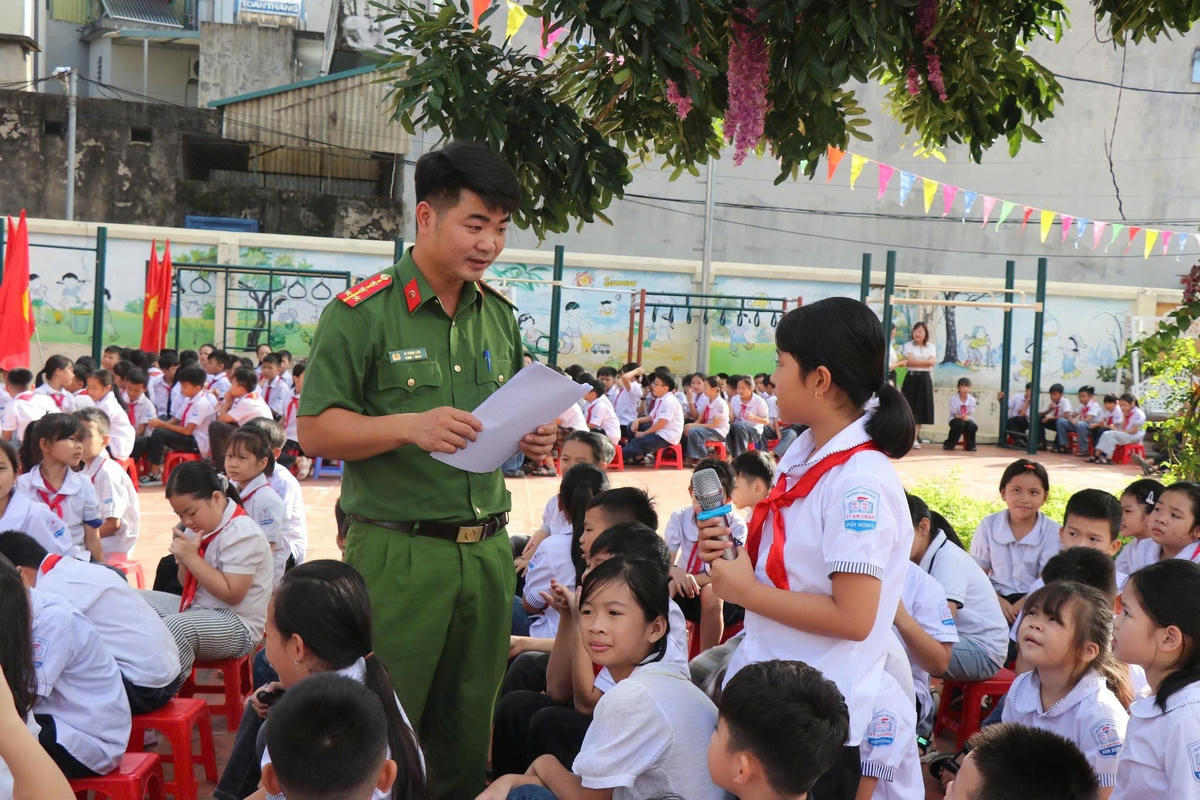 Theo các chuyên gia, viết kiểm điểm không thể thay cho trách nhiệm pháp lý. Ảnh minh họa: V.H.