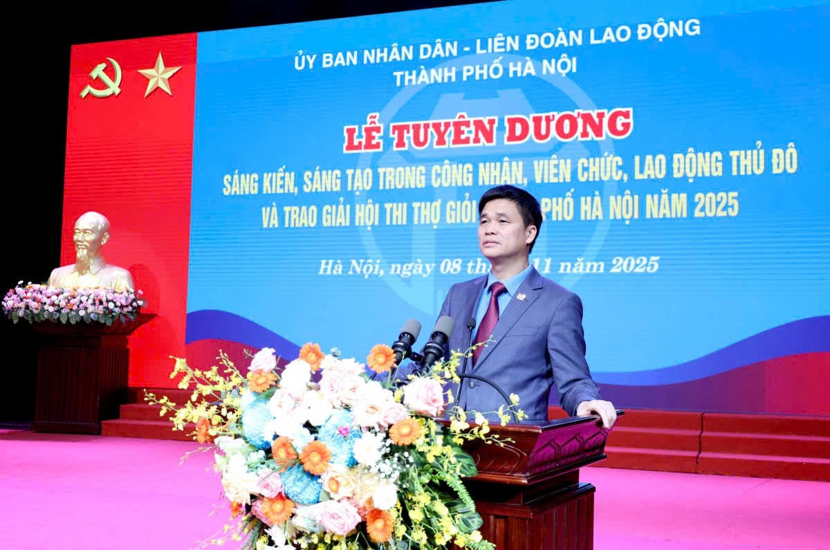 Phó Chủ tịch Tổng Liên đoàn Lao động Việt Nam Ngọ Duy Hiểu phát biểu tại chương trình.