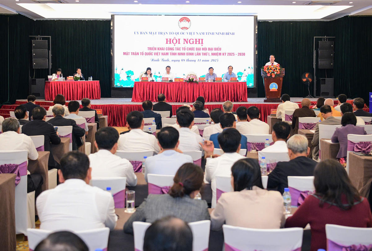 129 Chủ tịch Ủy ban MTTQ các xã, phường trên địa bàn tỉnh Ninh Bình cùng về dự hội nghị. Ảnh: Đình Minh.