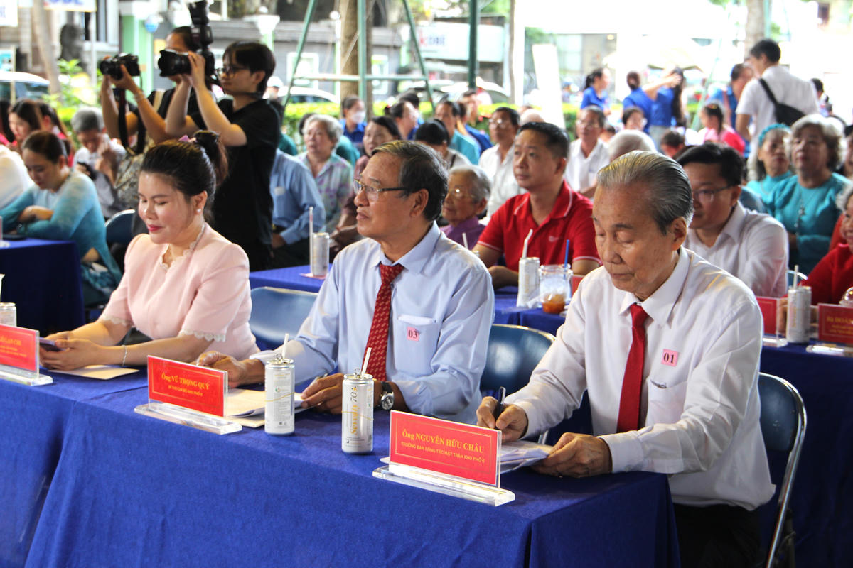 Các đại biểu dự Ngày hội. Ảnh: Q.Đ.