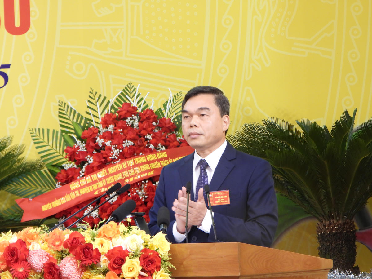 Phó Bí thư Tỉnh ủy, Chủ tịch Ủy ban MTTQ Việt Nam tỉnh Tuyên Quang Ma Thế Hồng phát biểu khai mạc Đại hội. Ảnh: X.T.