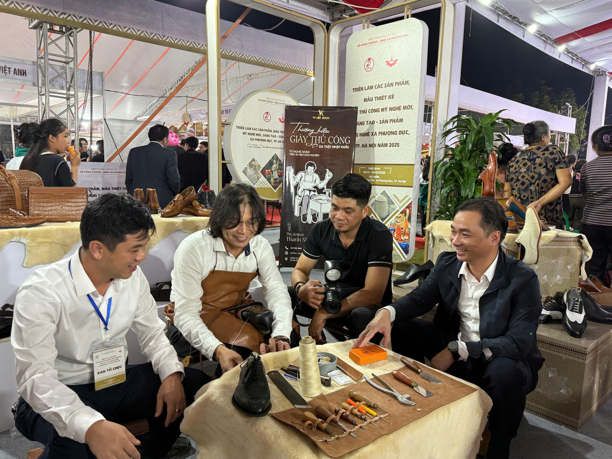 Triển lãm đã để lại nhiều ấn tượng tốt đẹp cho doanh nghiệp và người dân. Ảnh: T.B.