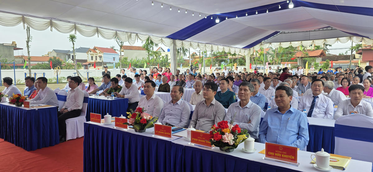 Các đại biểu tham dự ngày hội. Ảnh: Nguyễn Chung.