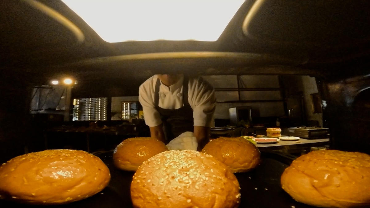 Khi đầu bếp trẻ chọn cách nạp nhanh năng lượng để theo đuổi đam mê đến cùng