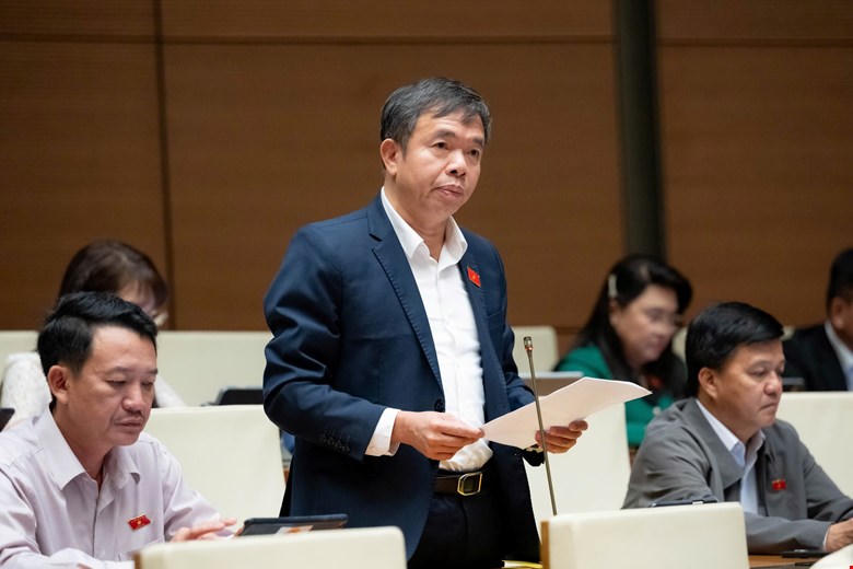 Đại biểu nêu lý do giao Phòng Kỹ thuật hình sự, Công an cấp tỉnh được giám định tư pháp và giám định pháp y thương tích