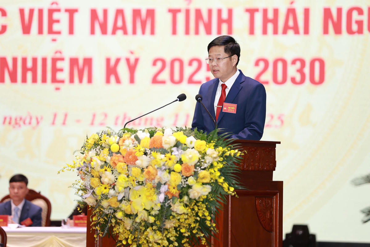 Ông Đinh Quang Tuyên phát biểu khai mạc Đại hội. Ảnh: Thu Huệ.