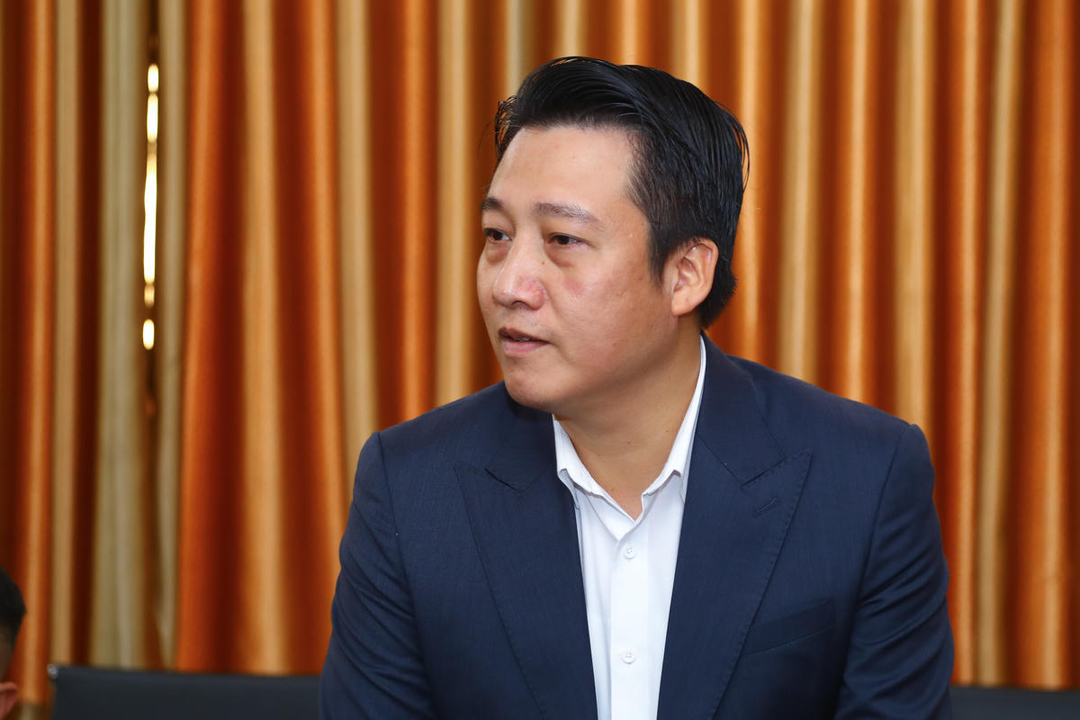 Ông Nguyễn Văn Dũng, Phó Tổng Biên tập Báo Đại đoàn kết, Trưởng Ban Tổ chức sự kiện “Tự hào Tổ quốc tôi” phát biểu.