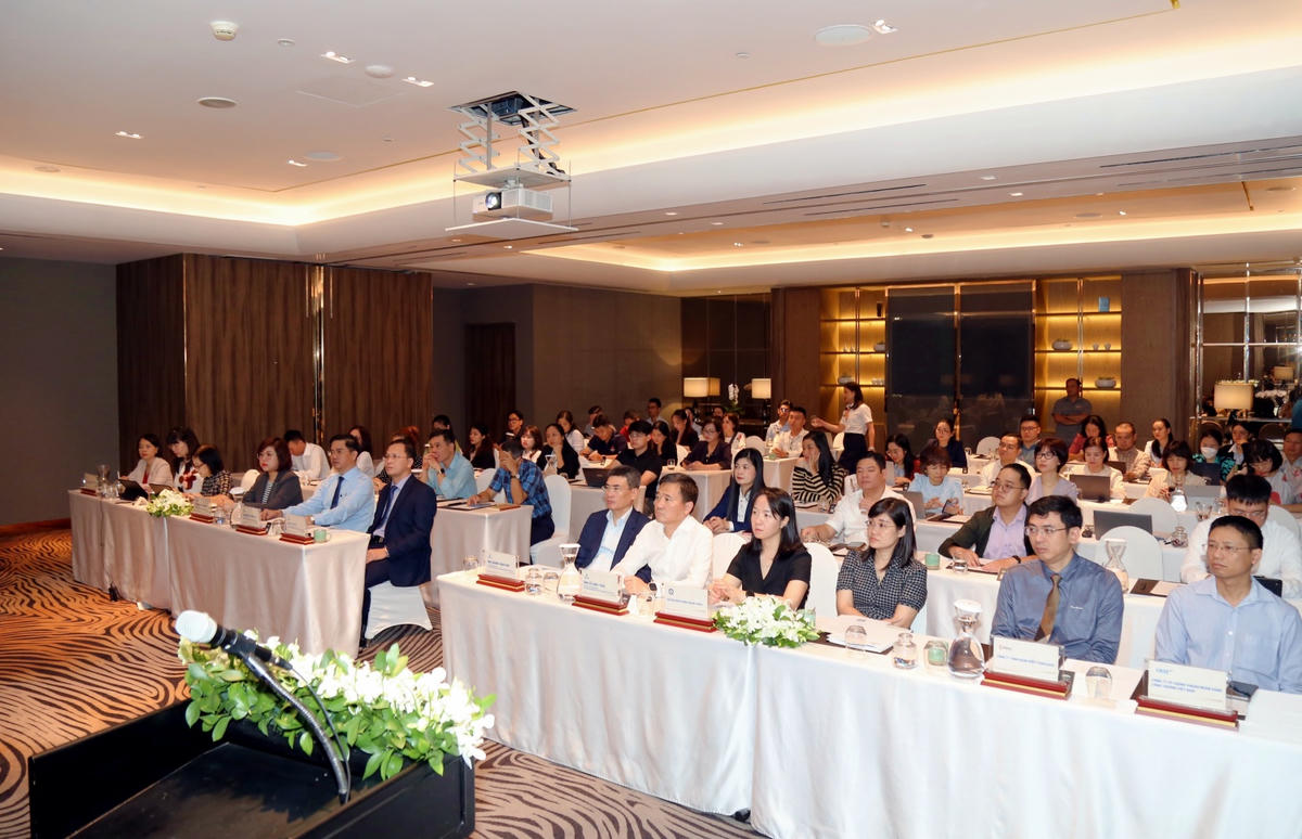 Hội thảo thu hút đông đảo các nhà đầu tư tham gia
