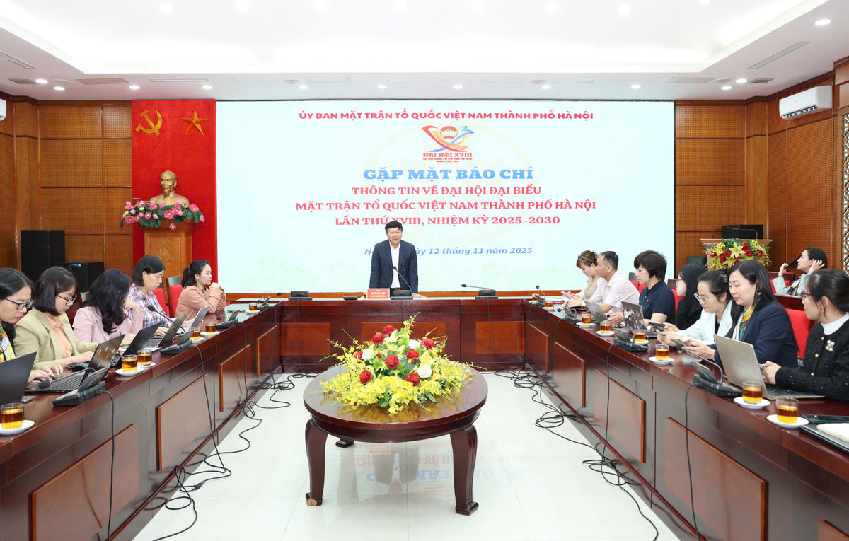 Quang cảnh buổi gặp mặt báo chí.&nbsp;