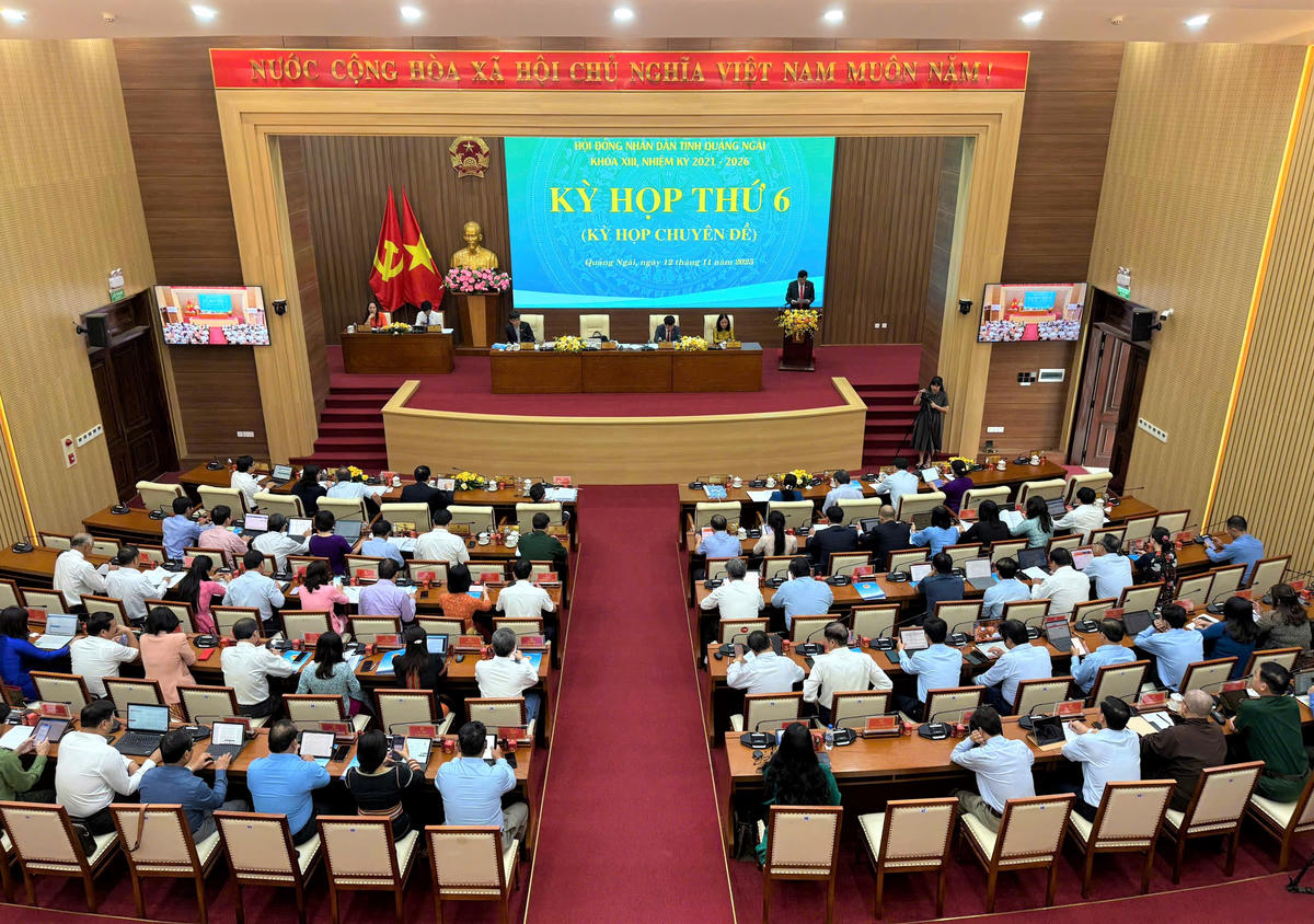 Quang cảnh kỳ họp. Ảnh: CV.