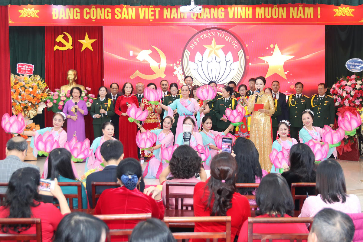 Tiết mục văn nghệ tại buổi lễ. Ảnh: Tiến Đạt.