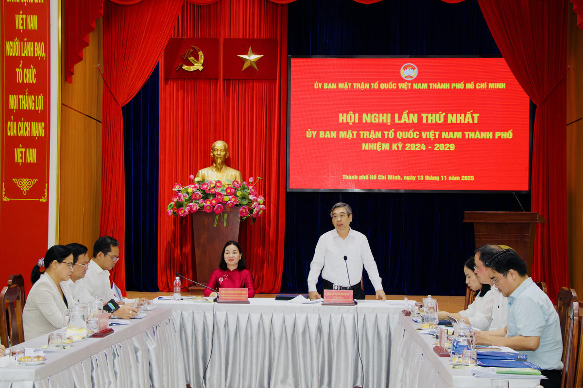 Ông Nguyễn Phước Lộc - Phó Bí thư Thành ủy, Chủ tịch Ủy ban Mặt trận Tổ quốc Việt Nam TP Hồ Chí Minh phát biểu chỉ đạo tại hội nghị. Ảnh: Q.Đ.