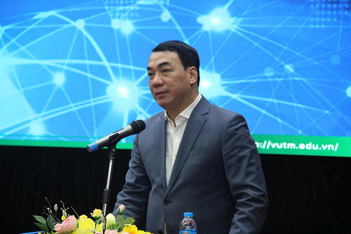 ông Nguyễn Ngô Quang – Cục trưởng Cục Khoa học Công nghệ và Đào tạo, Bộ Y tế phát biểu tại hội thảo.