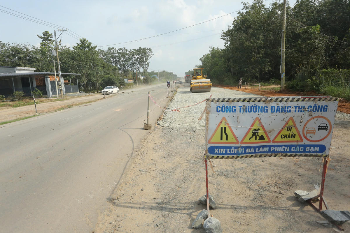 Đây là tuyến đường dài 24km, có vai trò rất quan trọng, kết nối nhiều khu vực Tây Ninh, TP Hồ Chí Minh vào trục cao tốc phía Tây (tức đường Hồ Chí Minh). Ảnh: Đ.Xá.