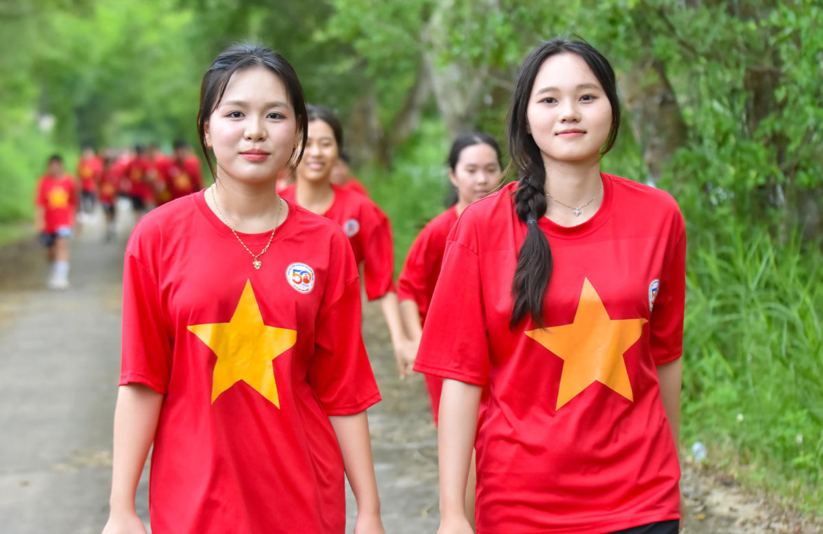  Giải cũng là dịp để học sinh, giáo viên cùng nhau trải nghiệm, giao lưu, thắt chặt tình đoàn kết, tình thầy trò. Ảnh Nguyễn Minh.. 