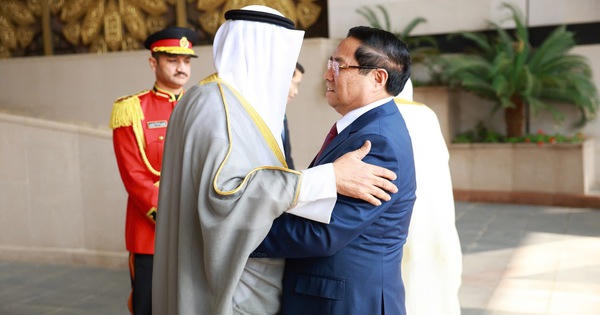 Thủ tướng Kuwait chủ trì lễ đón chính thức Thủ tướng Phạm Minh Chính
