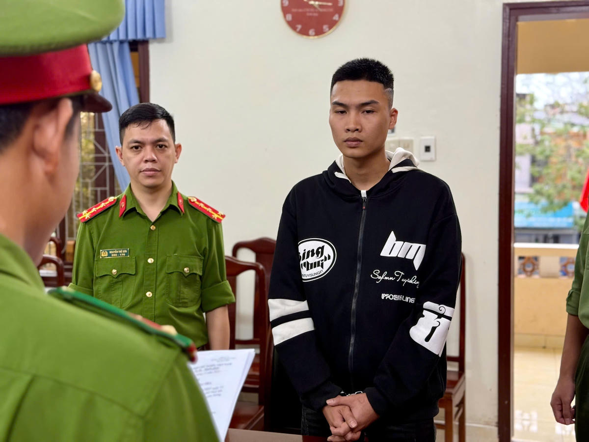 Đối tượng Tiến tại thời điểm bị khởi tố. Ảnh: H.N.