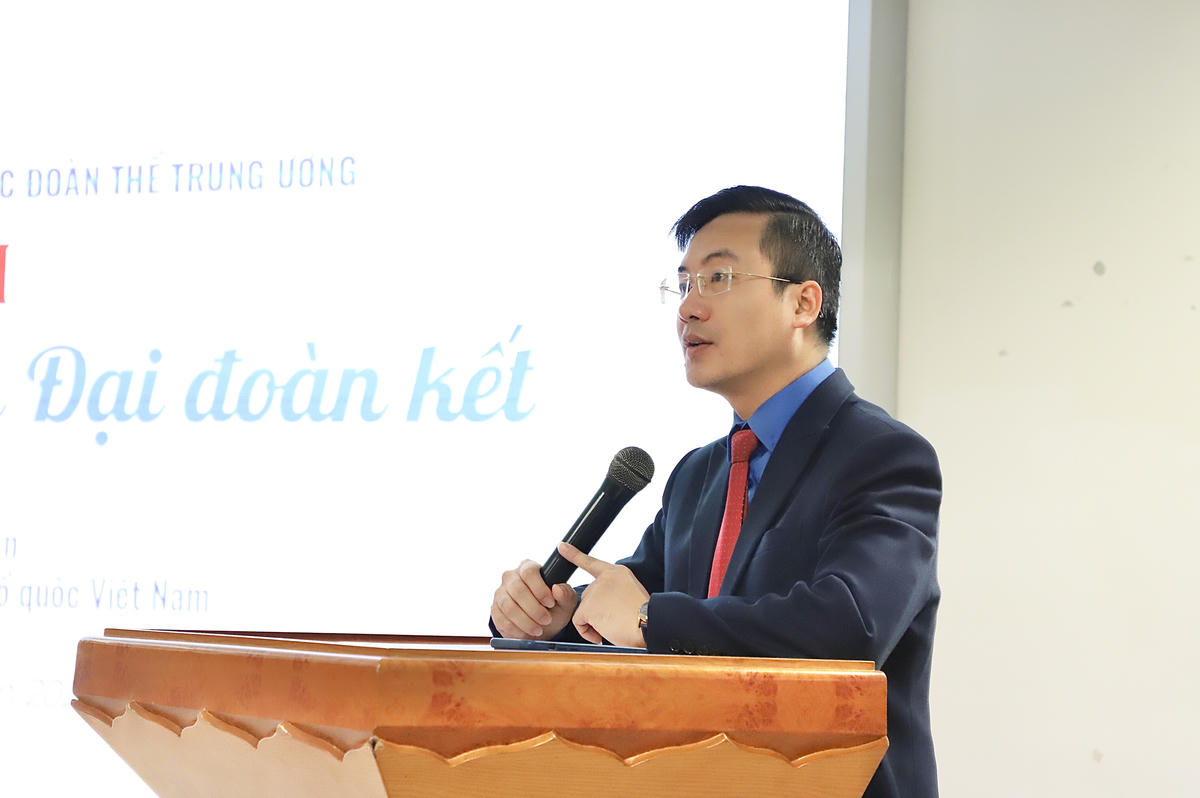 Ông Nguyễn Nhất Linh, Bí thư Đoàn Thanh niên&nbsp;MTTQ, các đoàn thể Trung ương phát biểu tại Tọa đàm.