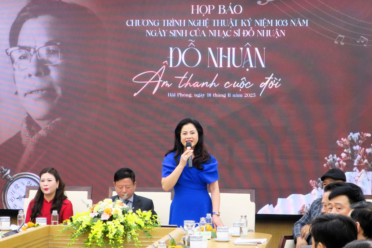 Bà Trần Thị Hoàng Mai, Giám đốc Sở VHTTDL TP Hải Phòng phát biểu tại cuộc họp báo. Ảnh: PT.&nbsp;
