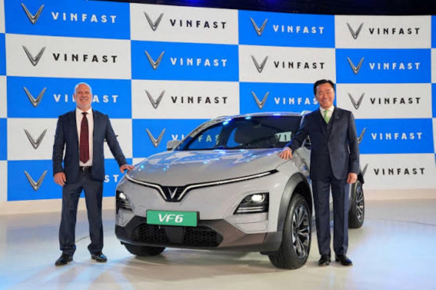 VinFast VF 6 trong lễ ra mắt tại thị trường Ấn Độ.