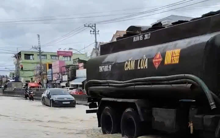 Mưa ngập ở Khánh Hoà. Ảnh: Internet.