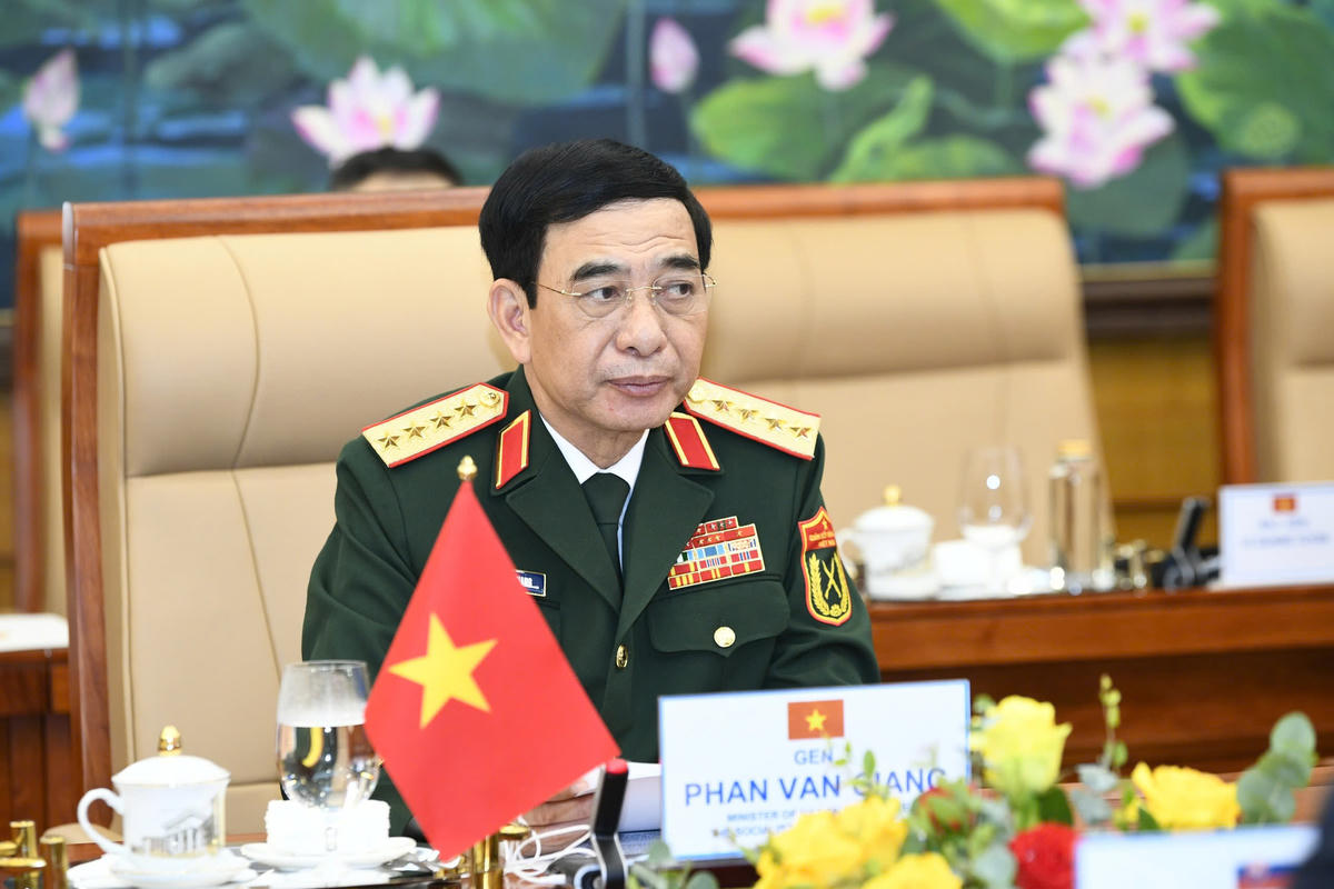 Đại tướng Phan Văn Giang phát biểu tại Hội đàm.