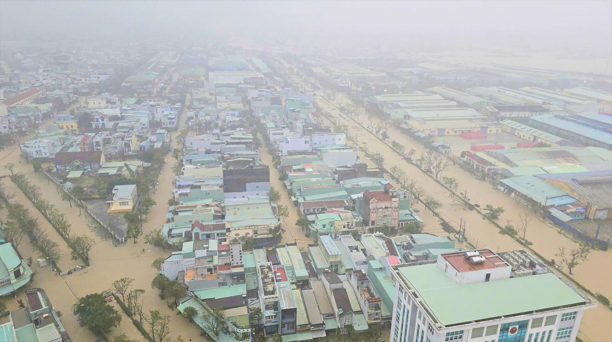 Một góc trên cao phường Quy Nhơn Bắc, tỉnh Gia Lai bị ngập nước. Ảnh: CV.