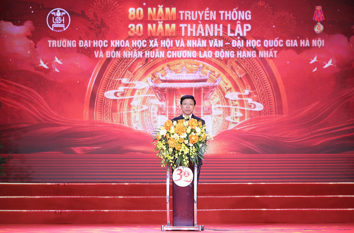 GS.TS Hoàng Anh Tuấn phát biểu tại buổi lễ.