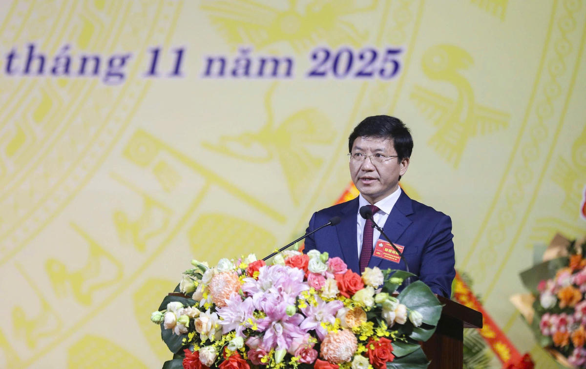 Ông Mùa A Vảng trình bày diễn văn tại Đại hội. Ảnh: L.L