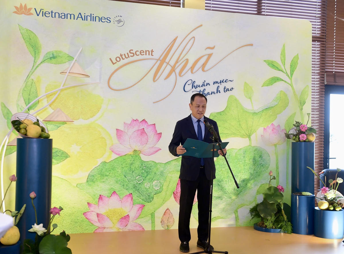 Tổng giám đốc Lê Hồng Hà chia sẻ "Nhã" là một thành tố quan trọng trong phong cách phục vụ và là bước tiến thiết thực trên hành trình hướng tới hãng hàng không 5 sao quốc tế mang bản sắc Việt của Vietnam Airlines.