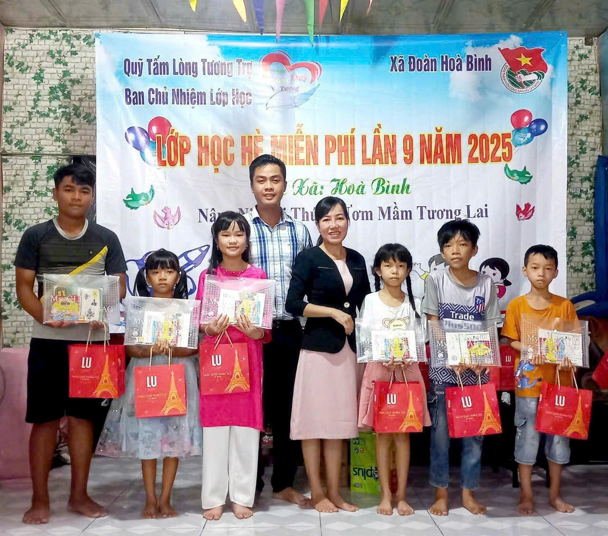 Tấm gương truyền lửa- thầy giáo trẻ Nguyễn Khánh (Vĩnh Long).