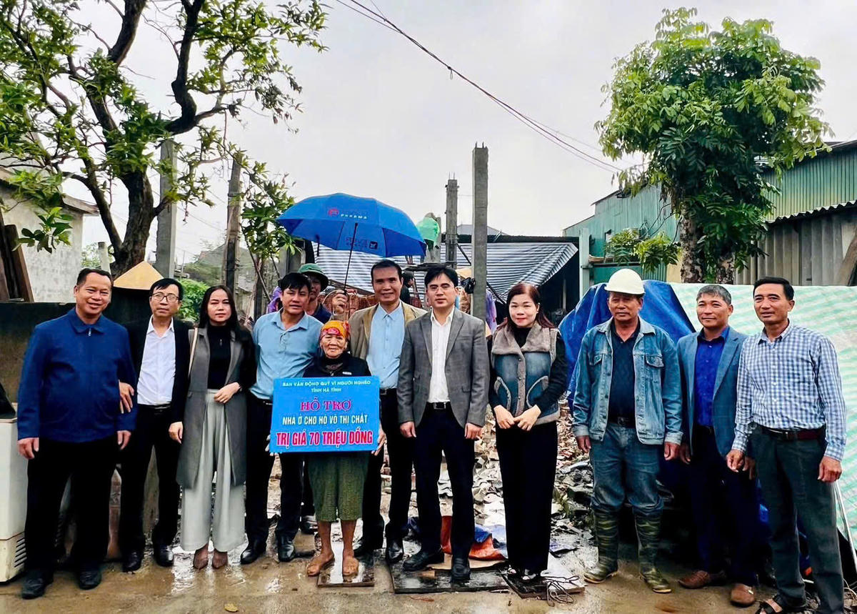 Bà con giáo dân còn đóng góp về tinh thần và vật chất, xây dựng mới 486 nhà Đại đoàn kết với tổng giá trị trên 43 tỷ đồng.