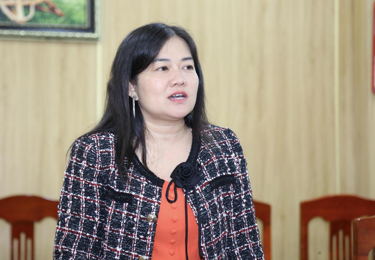 Phó Chủ tịch Uỷ ban MTTQ Việt Nam tỉnh Cà Mau Võ Thị Ngọc Hân phát biểu tại buổi làm việc. (ảnh: Thanh Tiến)