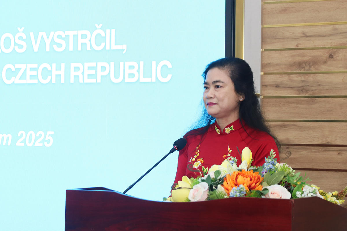 Bà Đỗ Thị Thu Thảo, Chủ tịch Trung ương Hội Chữ thập đỏ Việt Nam phát biểu tại&nbsp;buổi tiếp nhận. Ảnh: Tiến Đạt.