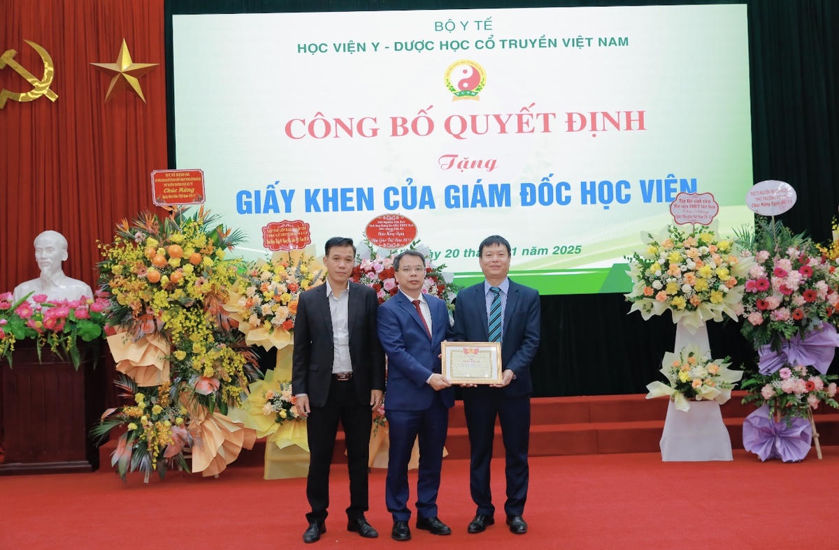 Đội ngũ nhà giáo là lực lượng quyết định chất lượng đào tạo