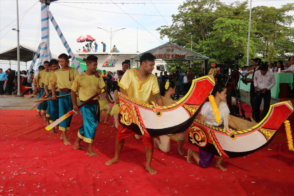 An Giang luôn nỗ lực trong bảo tồn các loại hình văn hóa truyền thống của đồng bào DTTS. Ảnh: Như Tâm