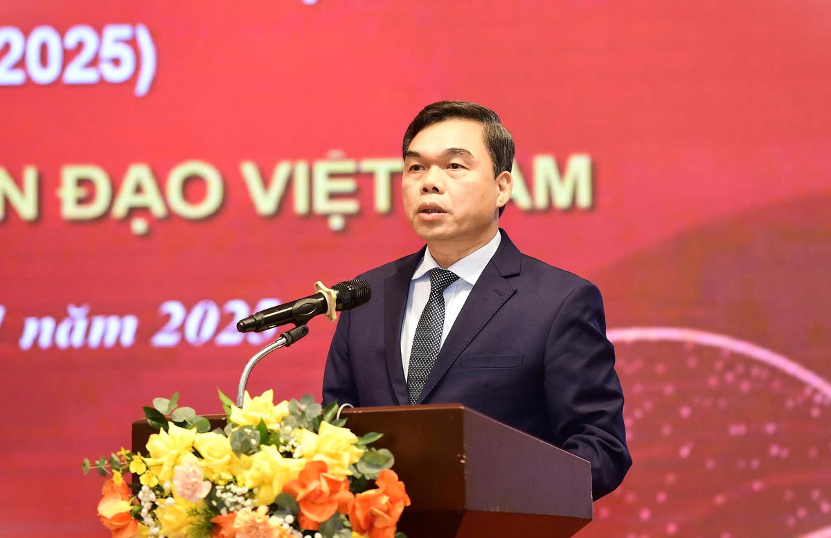 Phó Bí thư Tỉnh ủy, Chủ tịch Ủy ban MTTQ Việt Nam tỉnh Tuyên Quang Ma Thế Hồng phát biểu tại Hội nghị. Ảnh: T.Đ