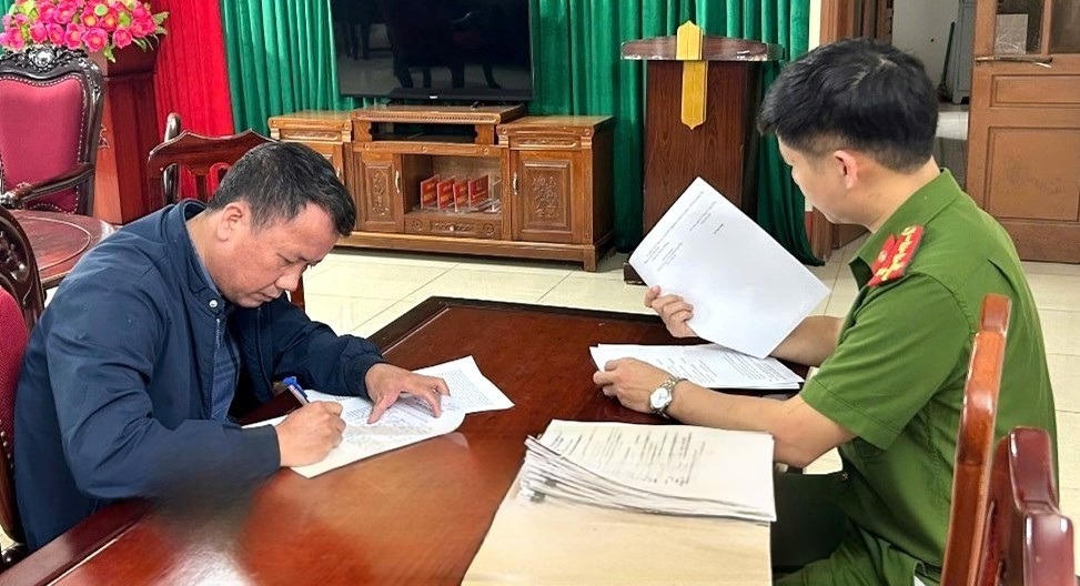 Trịnh Văn Minh tại cơ quan điều tra. Ảnh: CANB