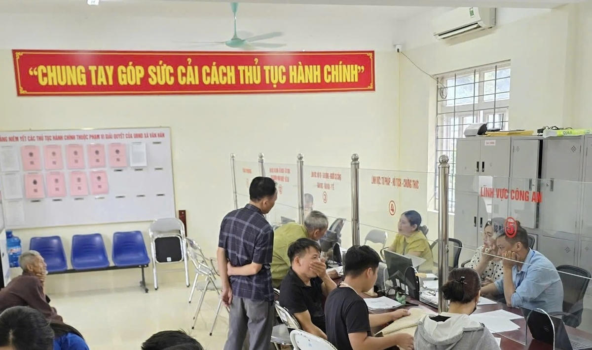 Cải cách thủ tục hành chính, giảm nghèo về thông tin đang được tỉnh Thái Nguyên chú trọng và triển khai trên địa bàn các xã trong tỉnh.