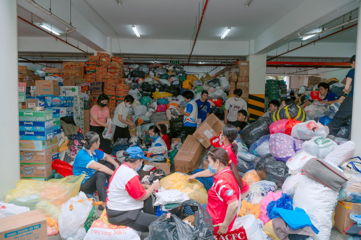 Triệu tấm lòng từ TP Hồ Chí Minh hướng về đồng bào vùng lũ 