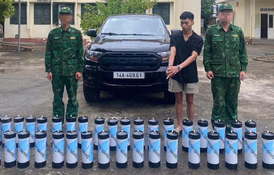 Đối tượng vận chuyển, mua bán khí cười thường là người địa phương. Ảnh: BPQN.