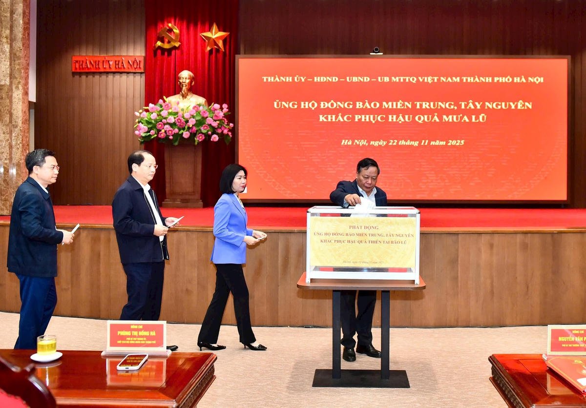 Hà Nội phát động ủng hộ đồng bào các tỉnh miền Trung, Tây Nguyên khắc phục hậu quả mưa lũ