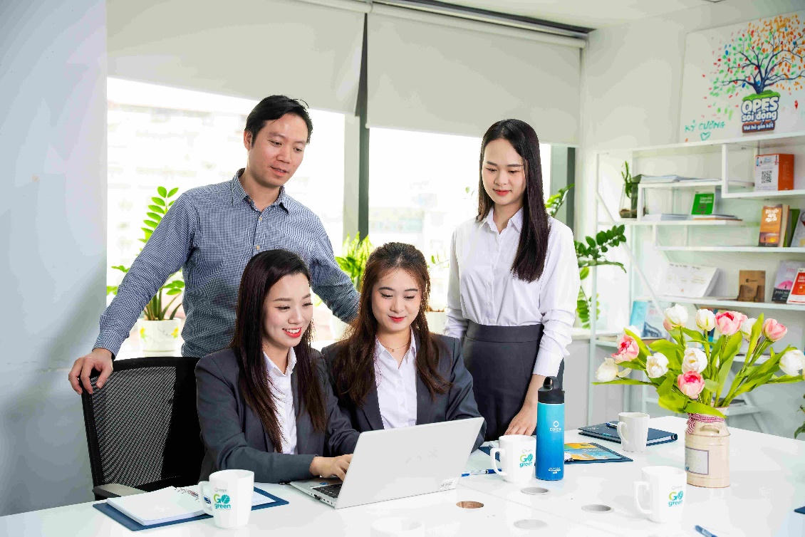 Là một thành viên của Hệ sinh thái số VPBank, OPES kế thừa và phát huy Văn hóa doanh nghiệp riêng, giàu bản sắc và môi trường làm việc minh bạch, hiệu quả.