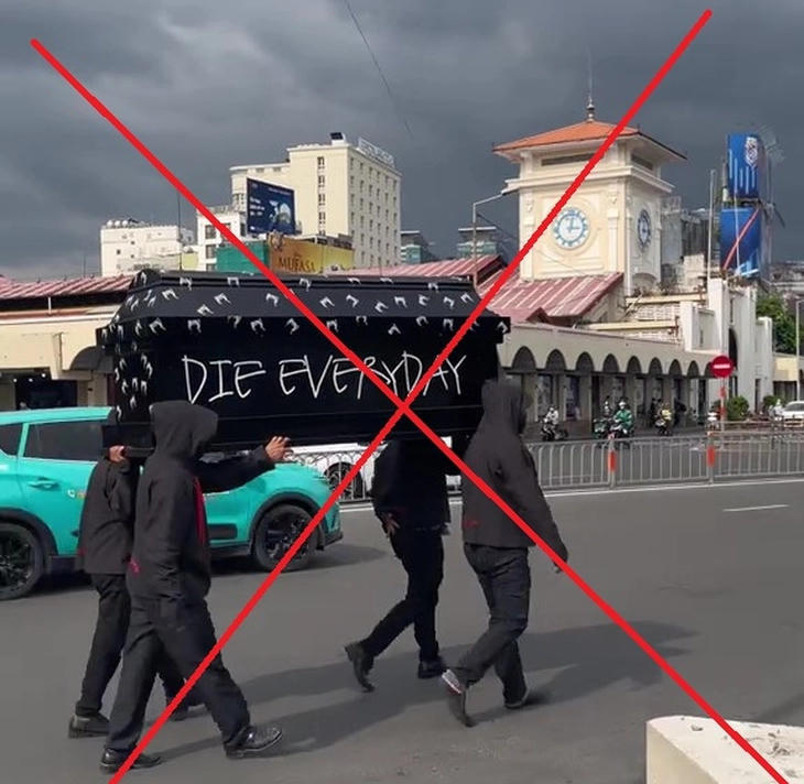 11 người bị truy tố bởi liên quan clip khiêng quan tài trước chợ Bến Thành