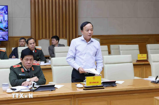 Trung tướng Đặng Hồng Đức, Thứ trưởng Bộ Công an phát biểu tại điểm cầu Chính phủ. (Ảnh: Phạm Kiên/TTXVN).