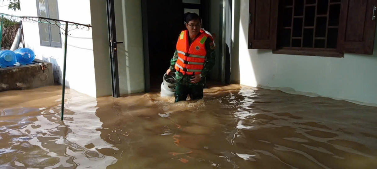 25 nhà dân bị ngập hoàn toàn. Ảnh: BP.