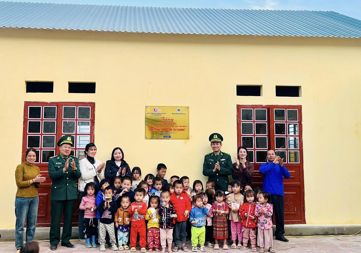 Người lính áo xanh luôn trăn trở vun đắp những “mầm xanh” nơi biên giới